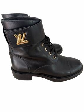 Louis Vuitton Black Leather Lace-Up Ankle Boots with Gold LV Emblem Size 38